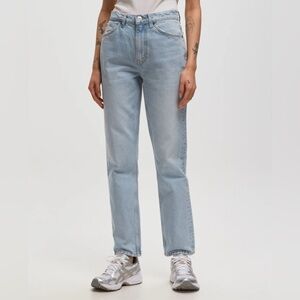 Re/done light blue jeans 25 light wash 70s straight vintage-inspired relaxed fit